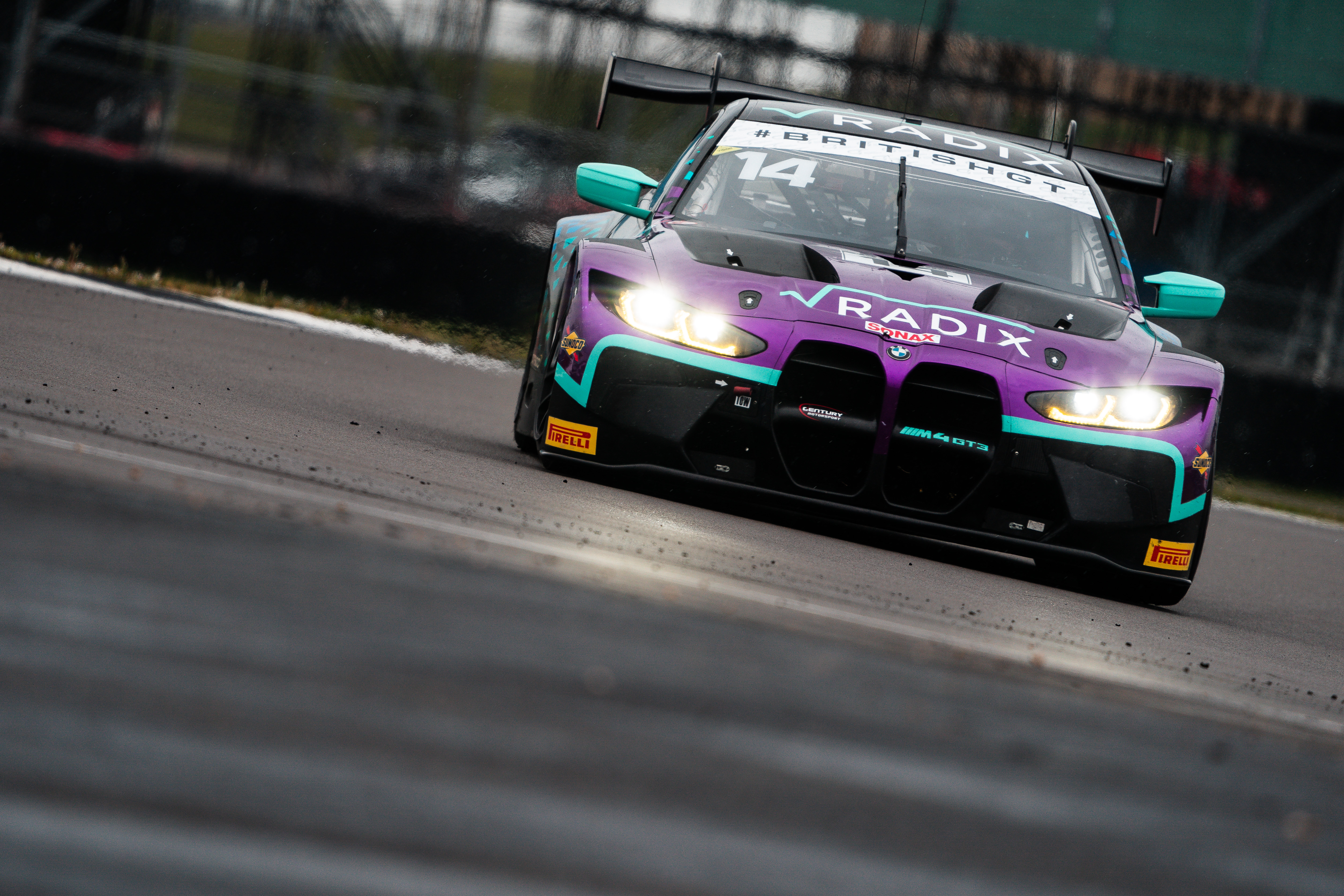 Silverstone (GBR), 26th to 28th April 2024. BMW M Motorsport, British GT Championship, Silverstone 500, #14 BMW M4 GT3, Century Motorsport, Dan Harper, Michael Johnston.